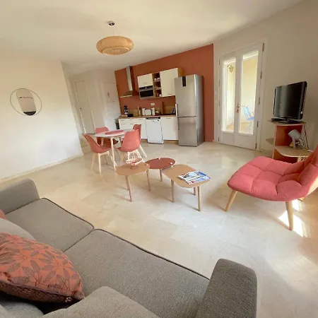 Au Point Du Jour - Carcassonne, De La Cavayere