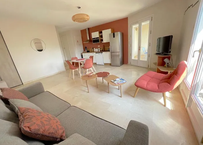 Au Point Du Jour - Carcassonne, De La Cavayere