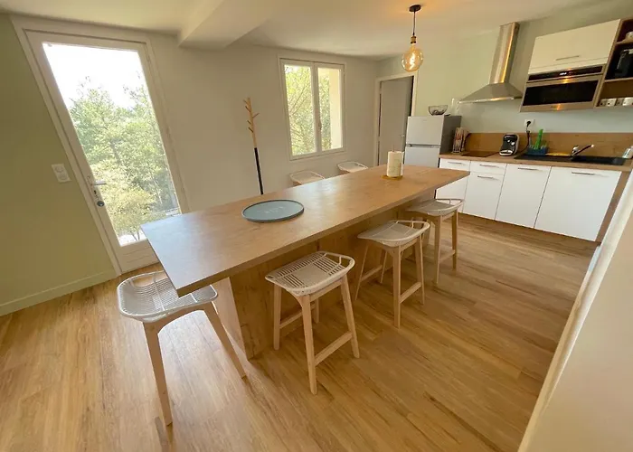 Au Point Du Jour - Carcassonne, De La Cavayere Carcassonne