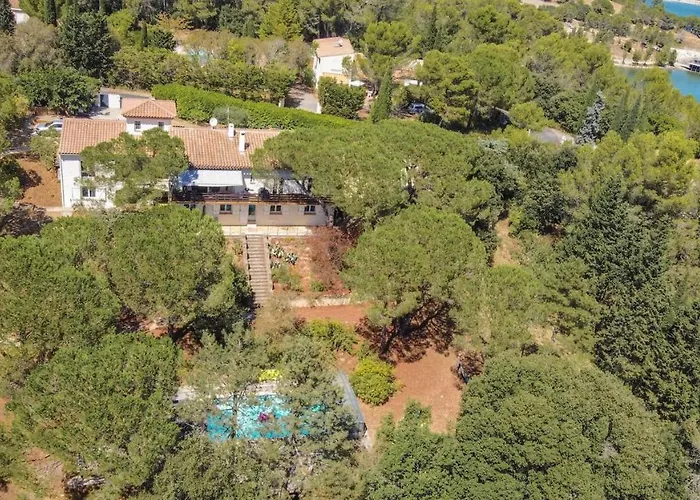 Au Point Du Jour - Carcassonne, De La Cavayere